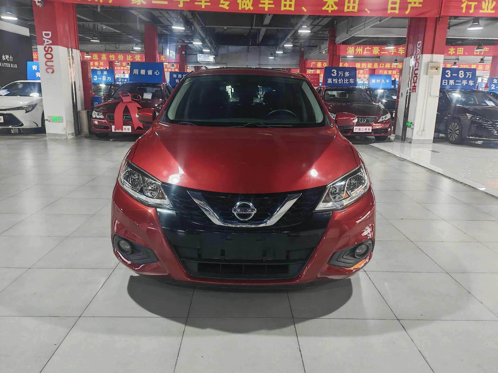 Nissan Tiida  из Китая