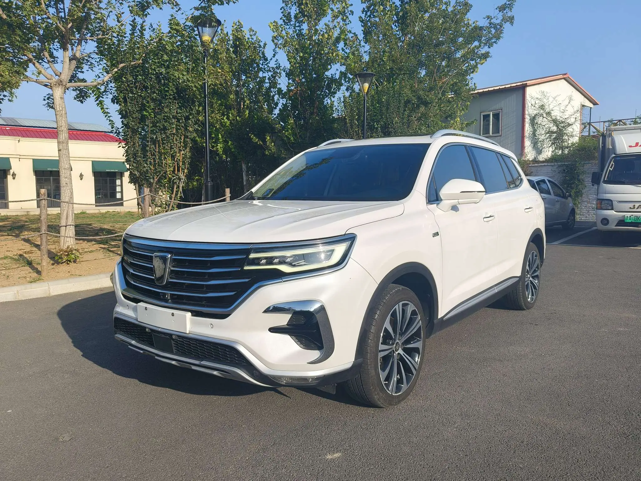 Roewe RX5 eMAX  из Китая
