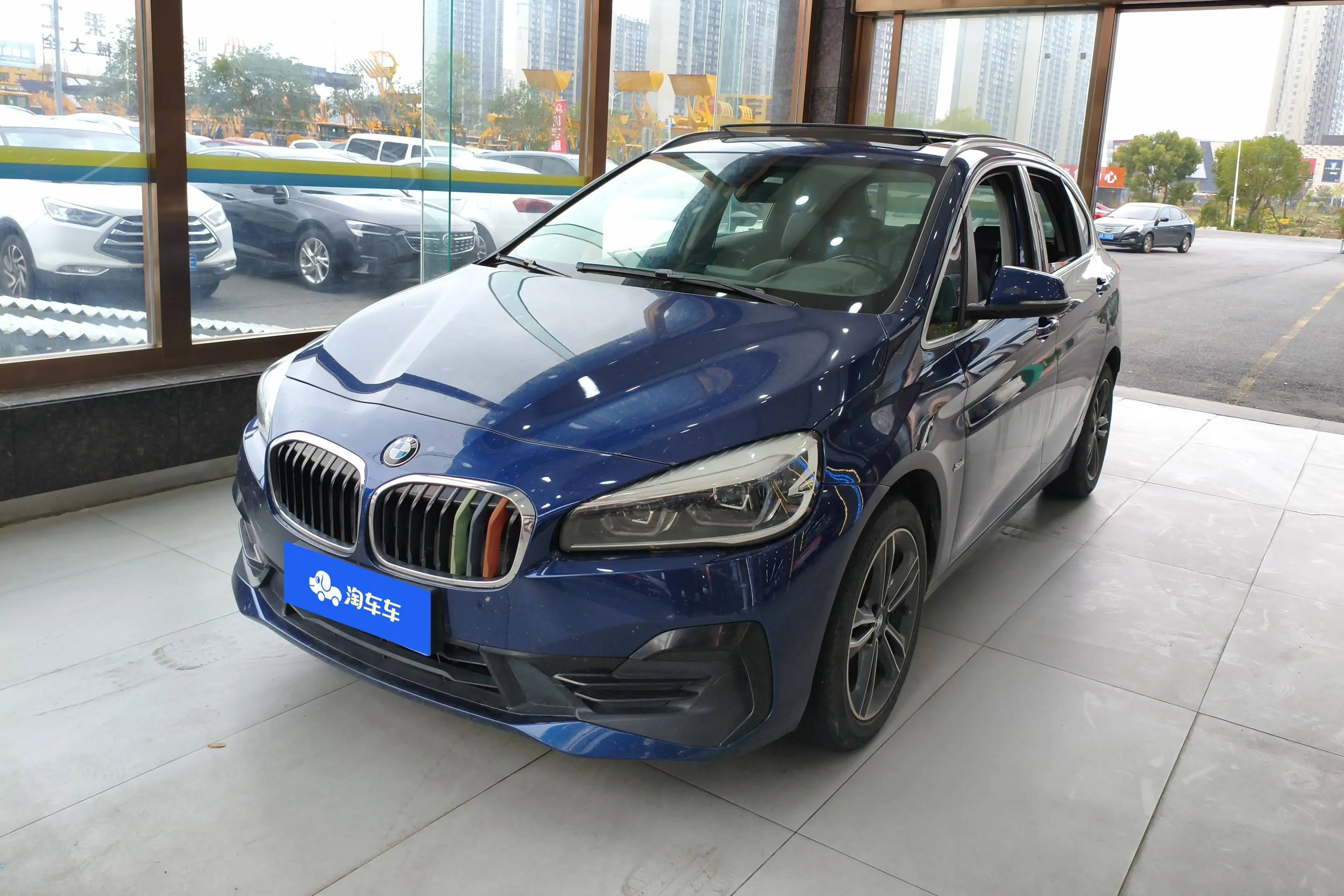 BMW 2 series station wagon  из Китая