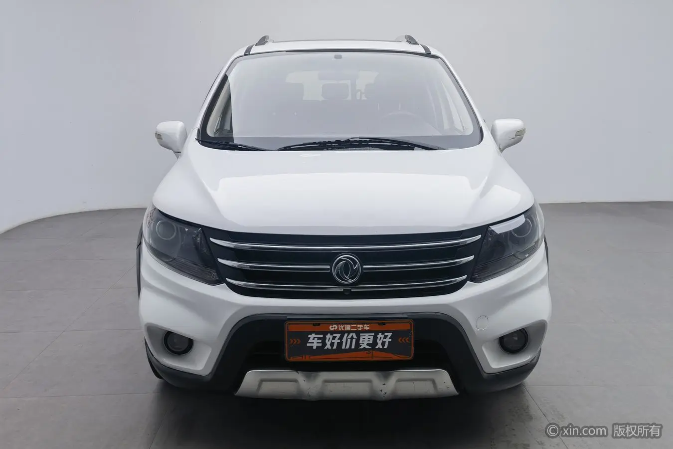 Forthing Jingyi X5  из Китая