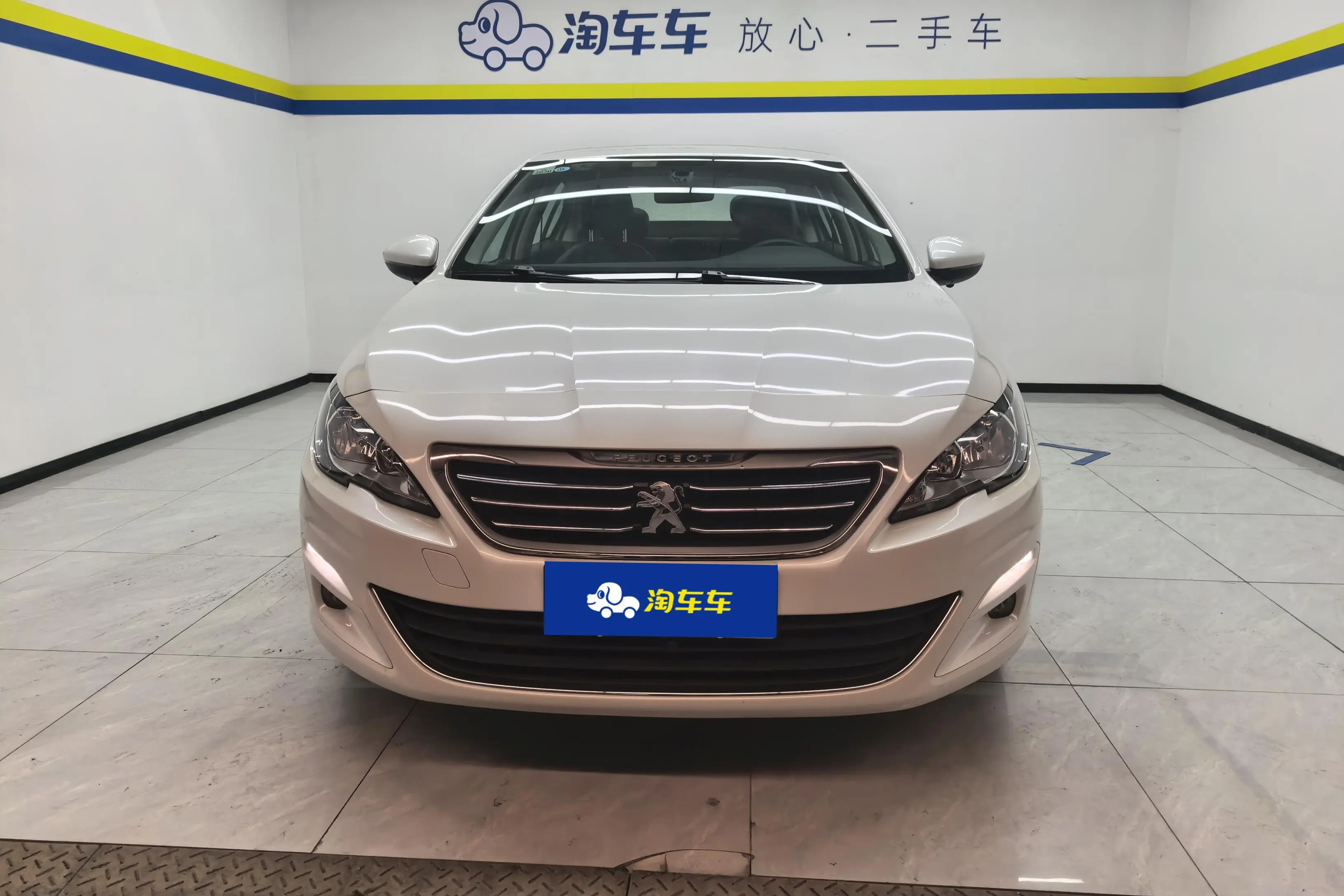 Peugeot 408  из Китая