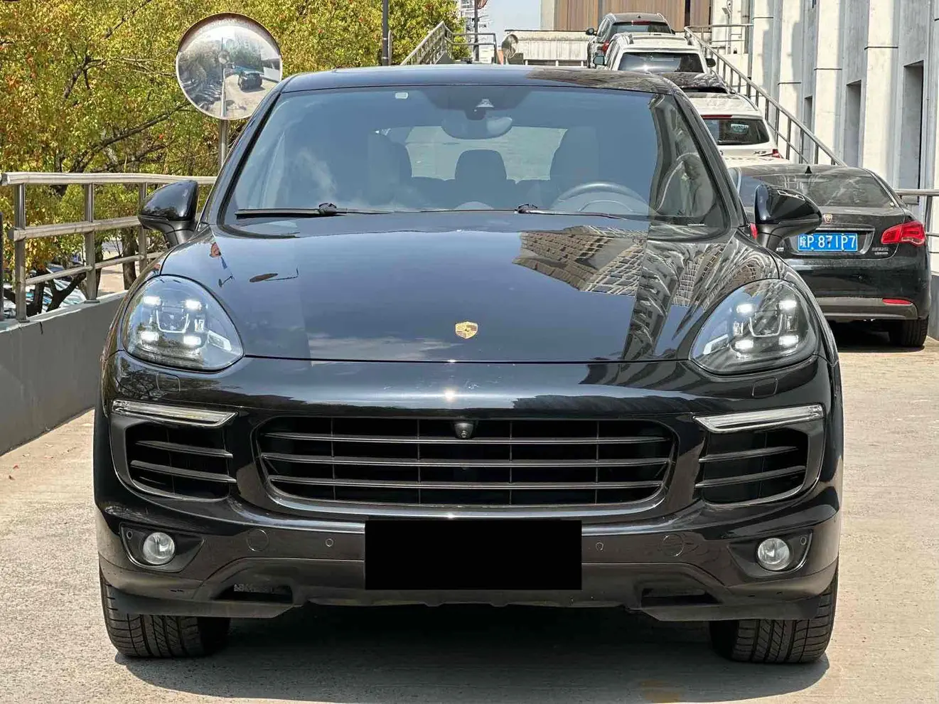 Porsche Cayenne E-Hybrid  из Китая