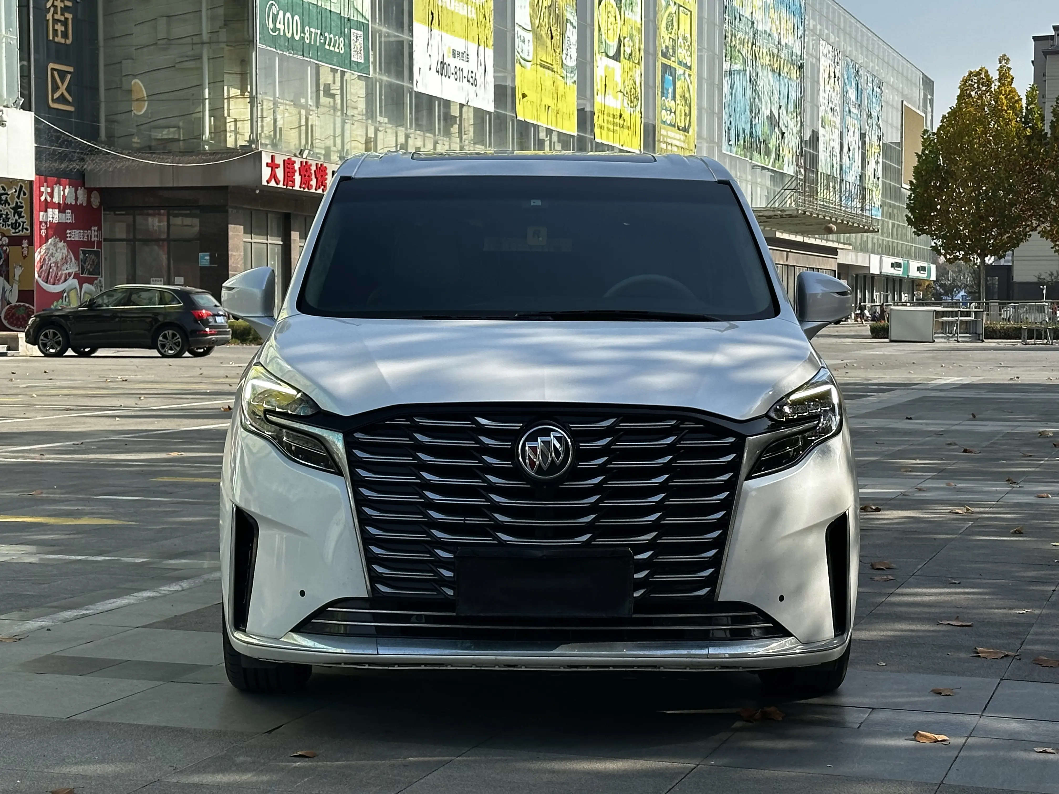 Buick GL8  из Китая