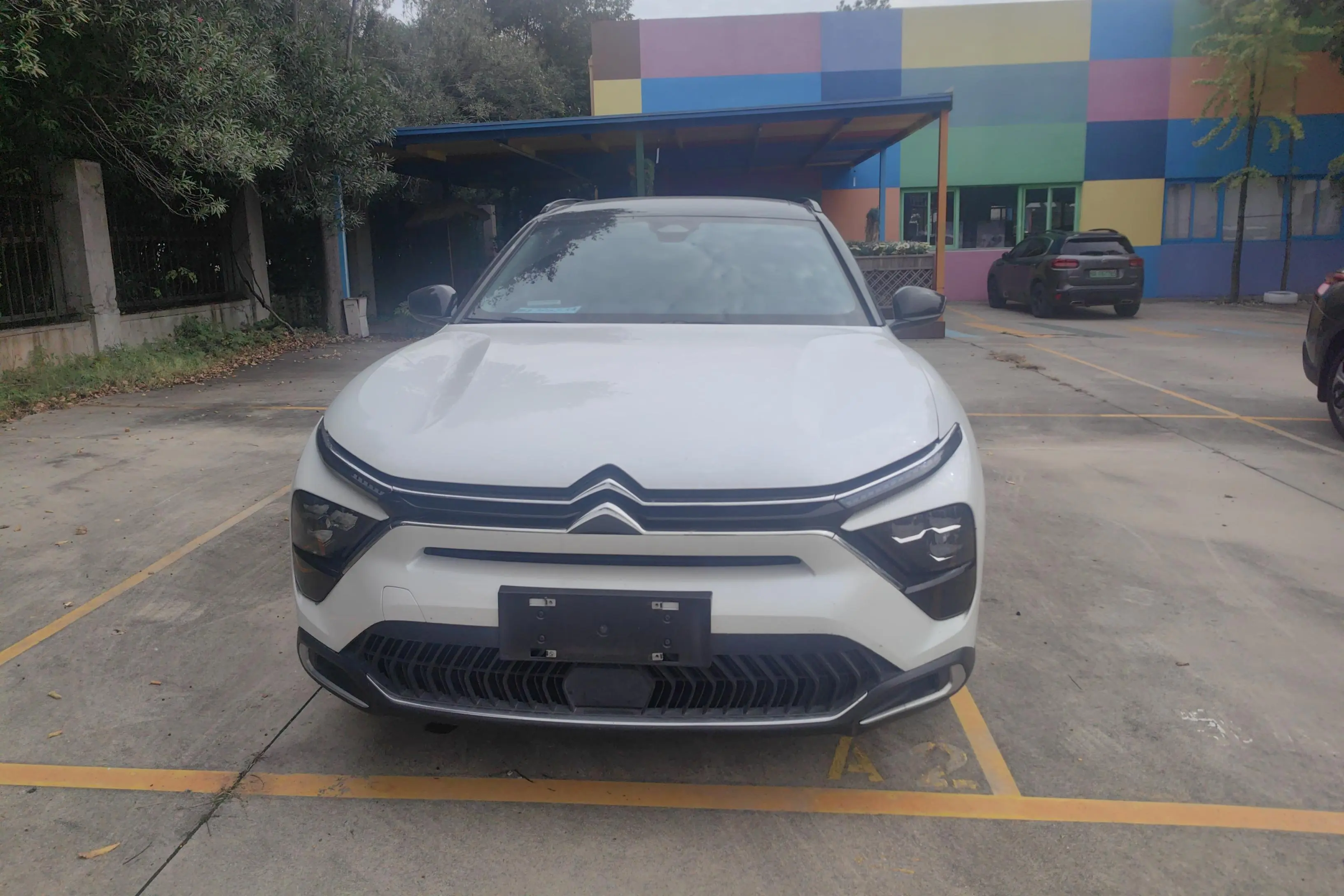 Citroën Versailles C5 X  из Китая