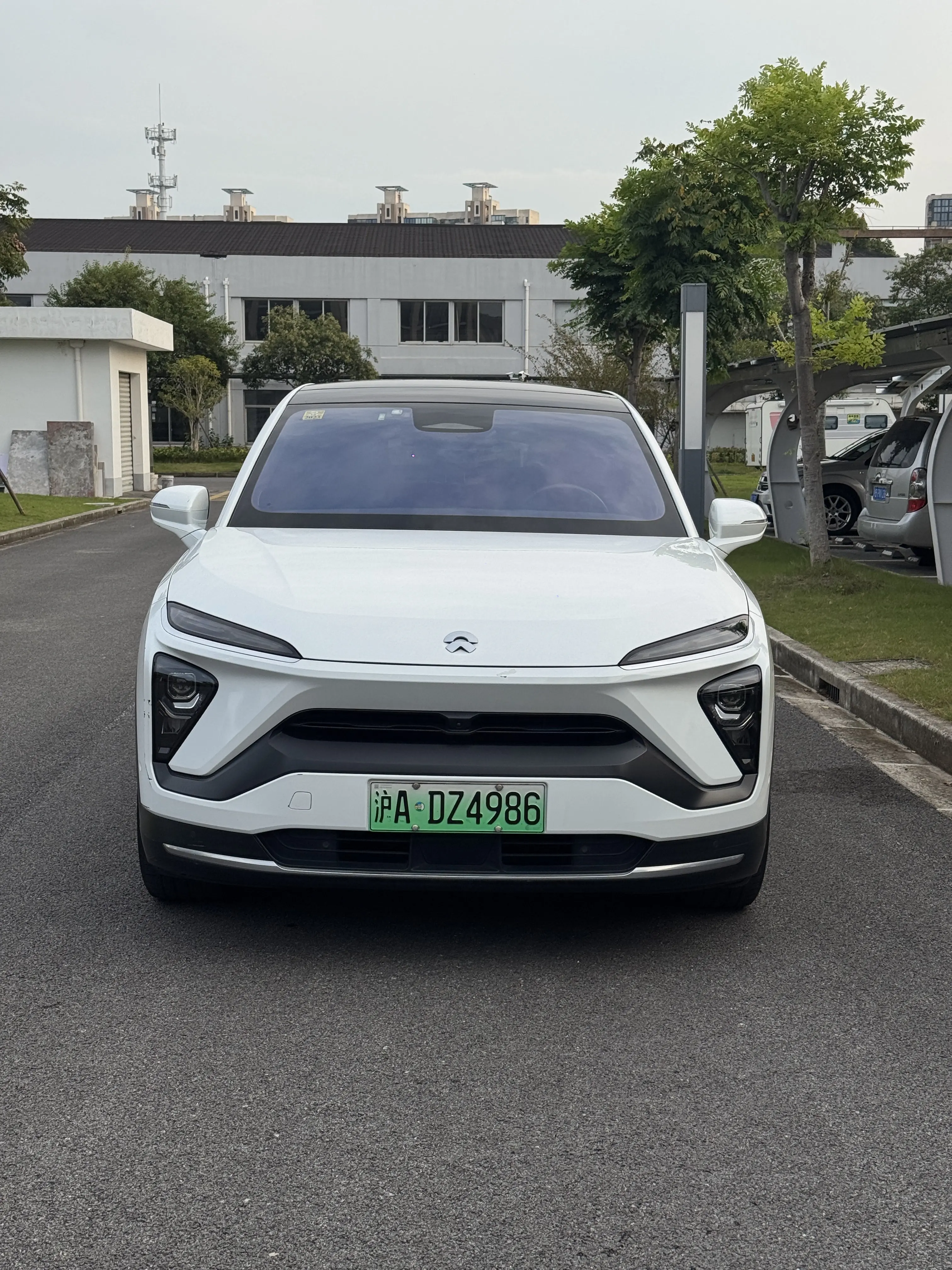 NIO EC6  из Китая