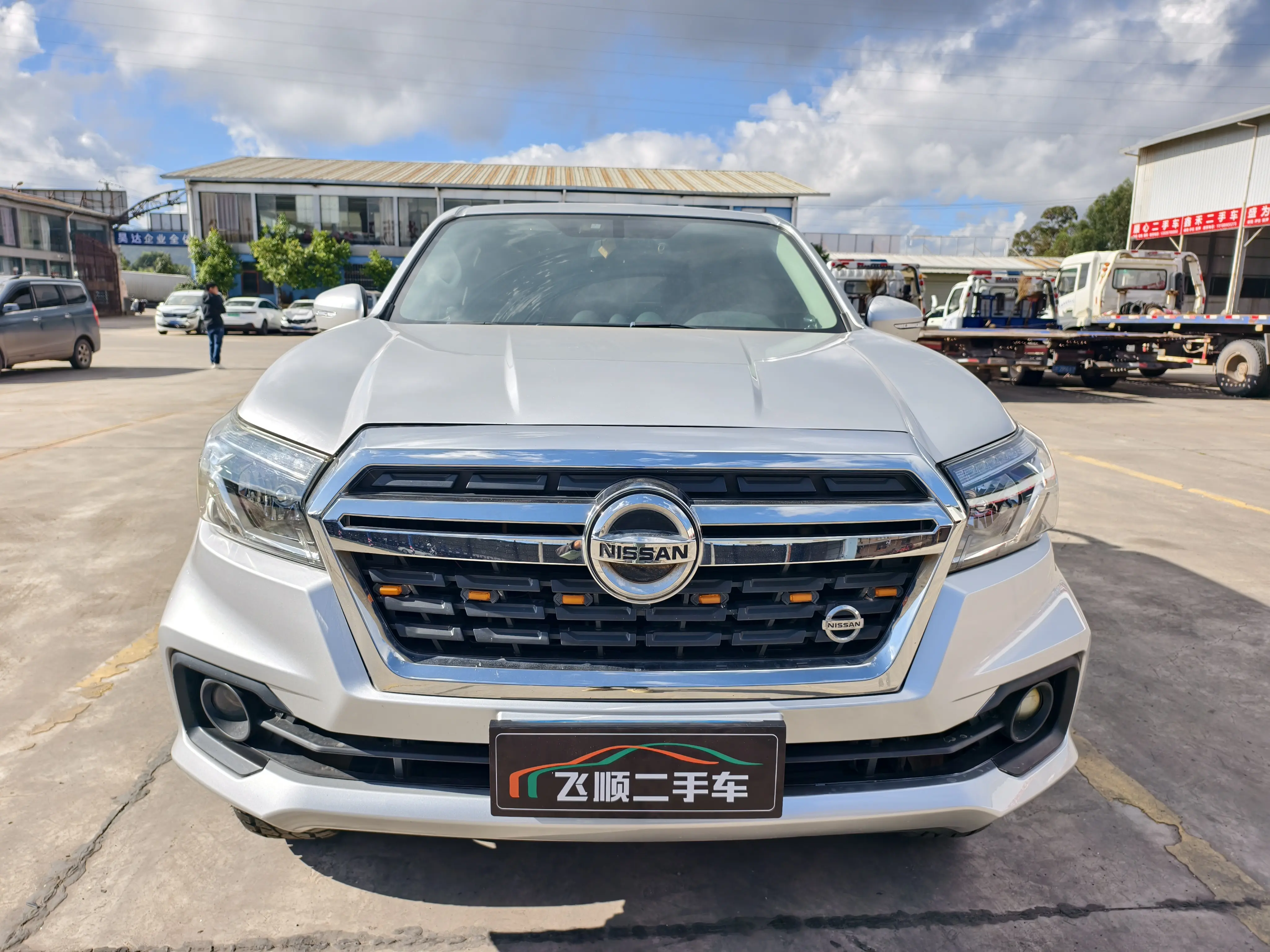 Dongfeng Ruiqi 6  из Китая