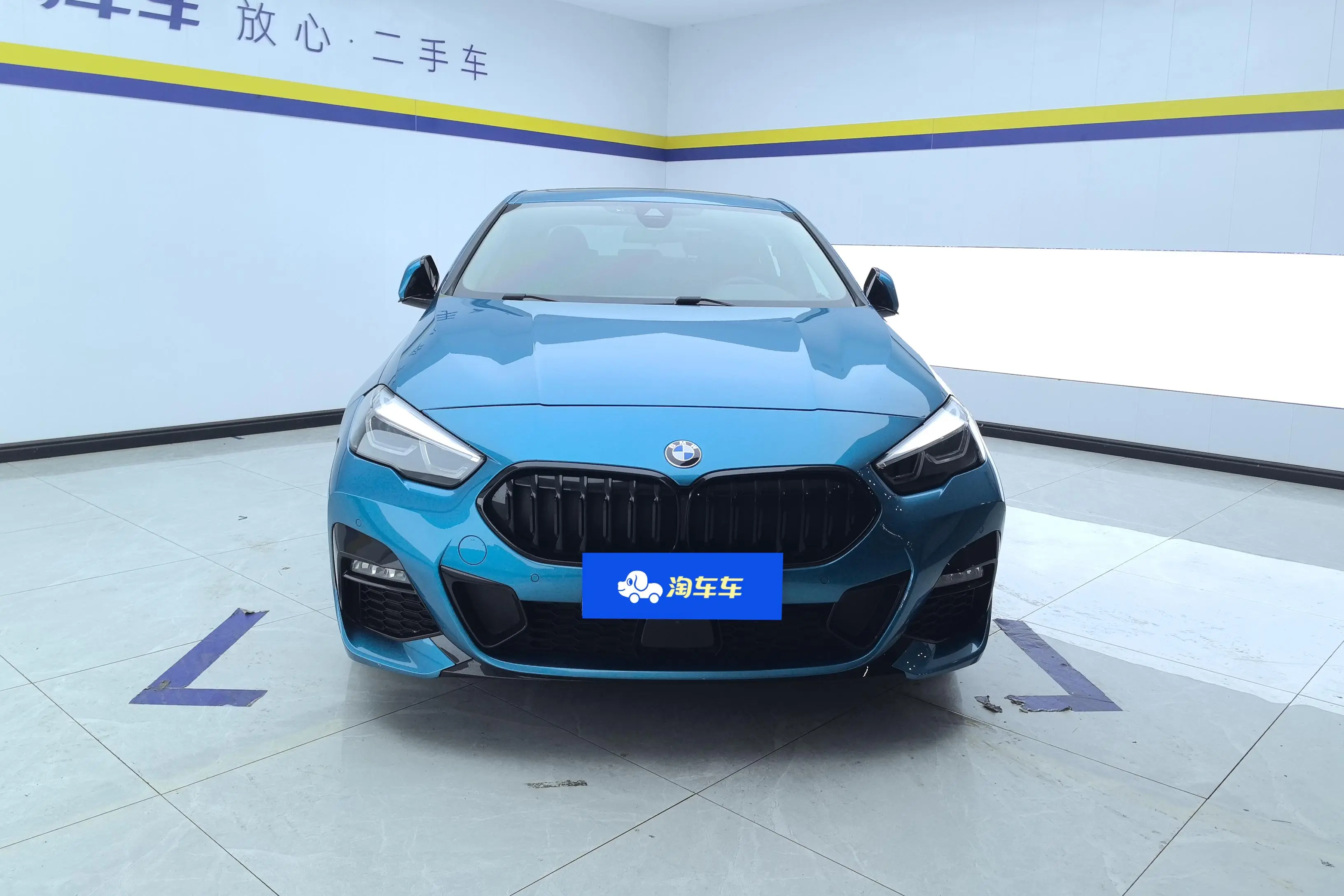 BMW 2 Series (Imported)  из Китая