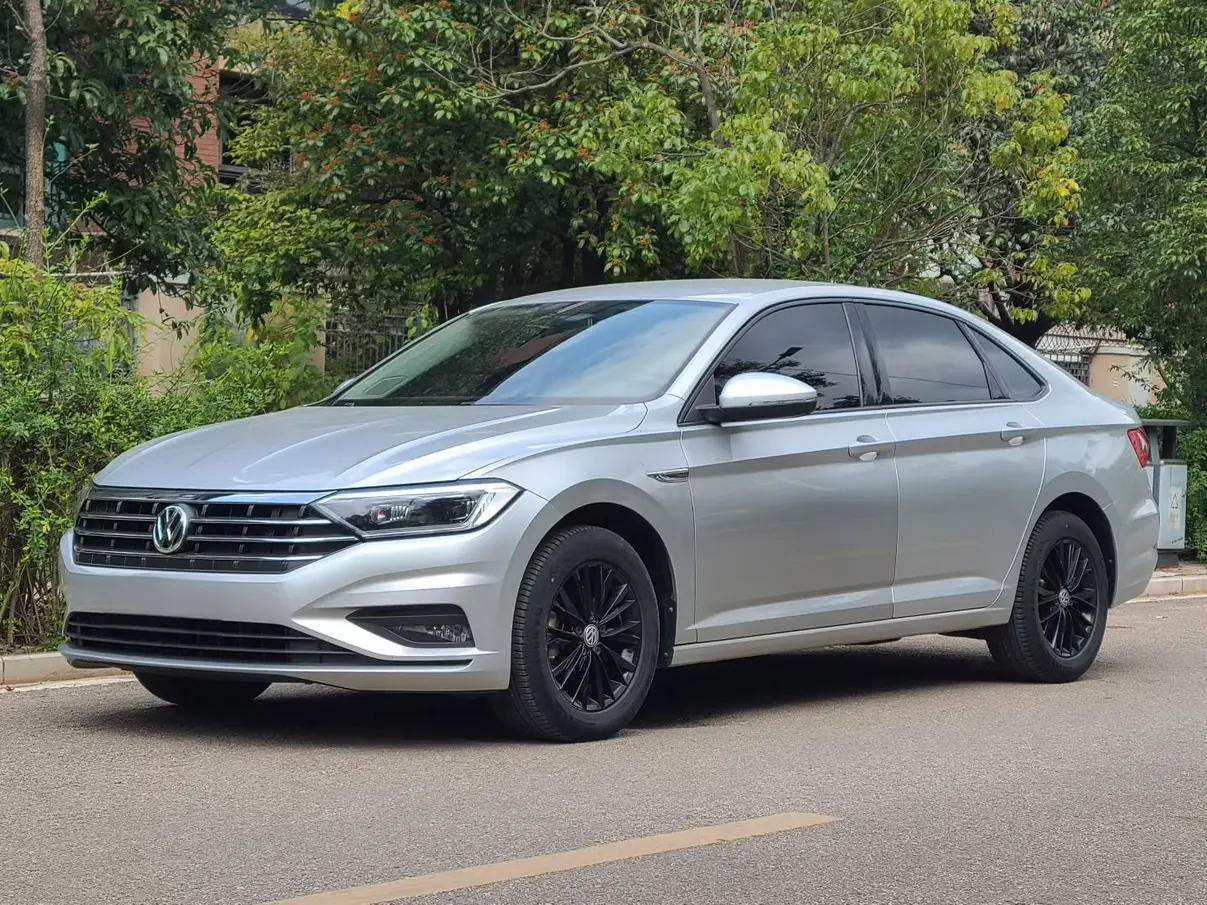 Volkswagen Sagitar  из Китая