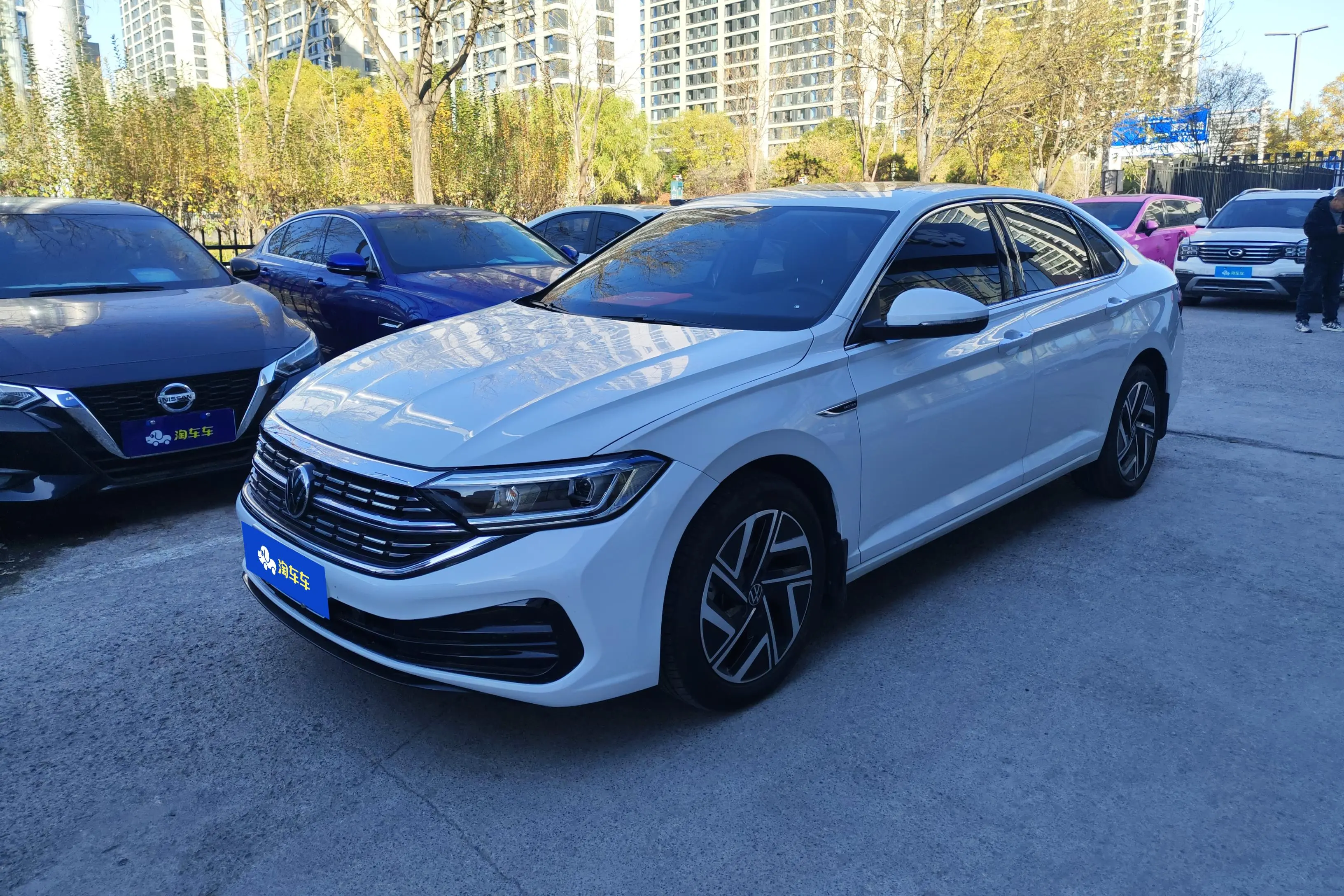 Volkswagen Sagitar  из Китая