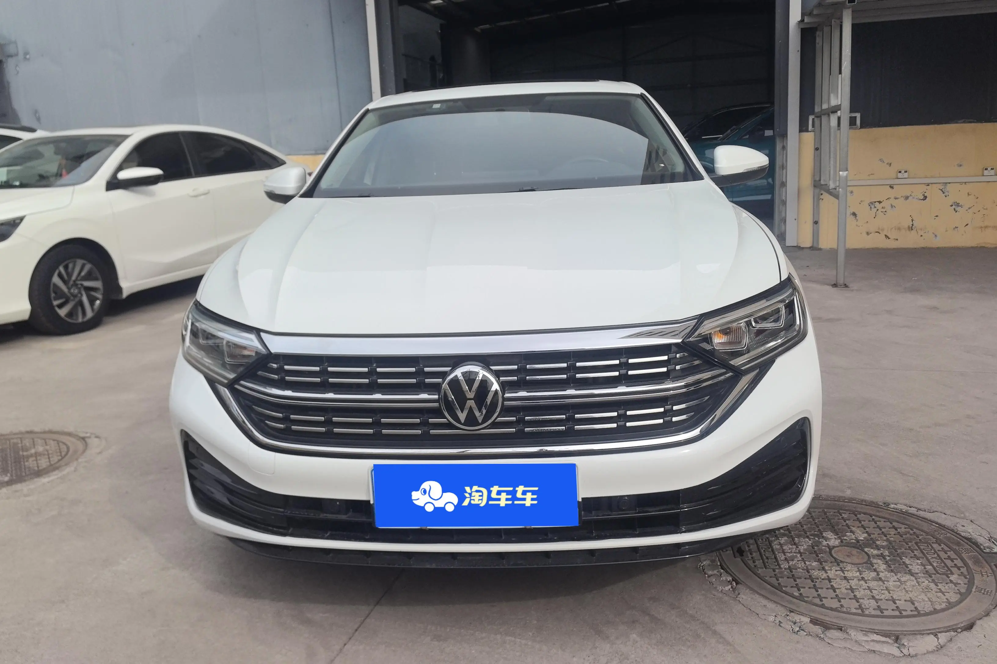 Volkswagen Sagitar  из Китая