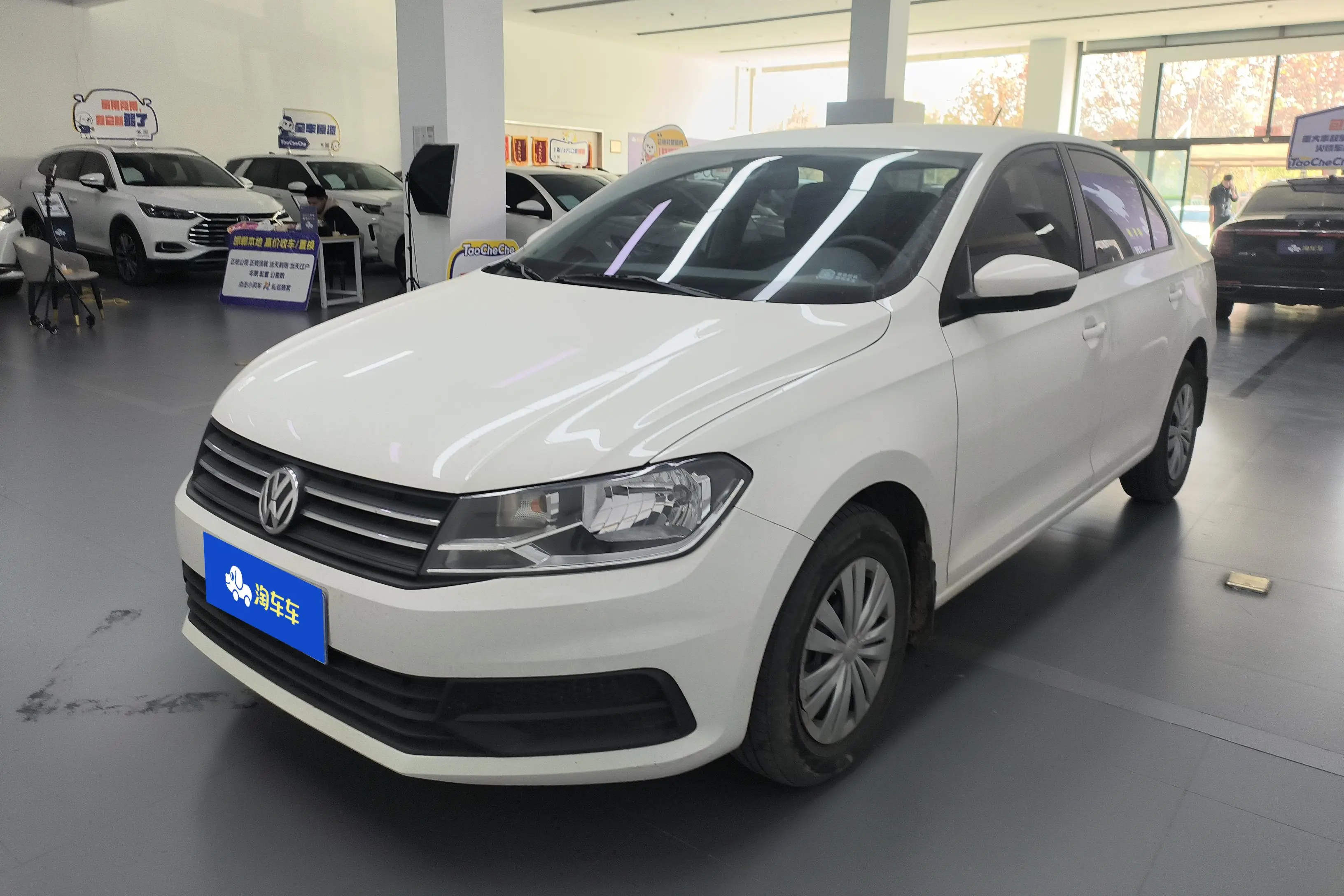 Volkswagen Santana  из Китая