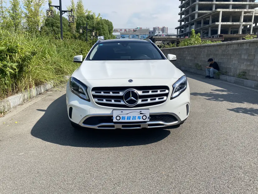 Mercedes-Benz GLA  из Китая