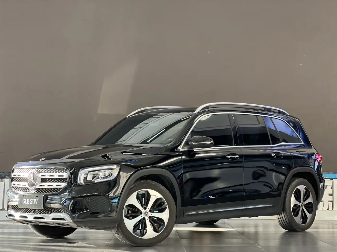 Mercedes-Benz GLB  из Китая