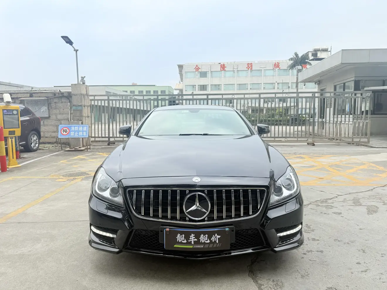 Mercedes-Benz Mercedes Benz CLS  из Китая