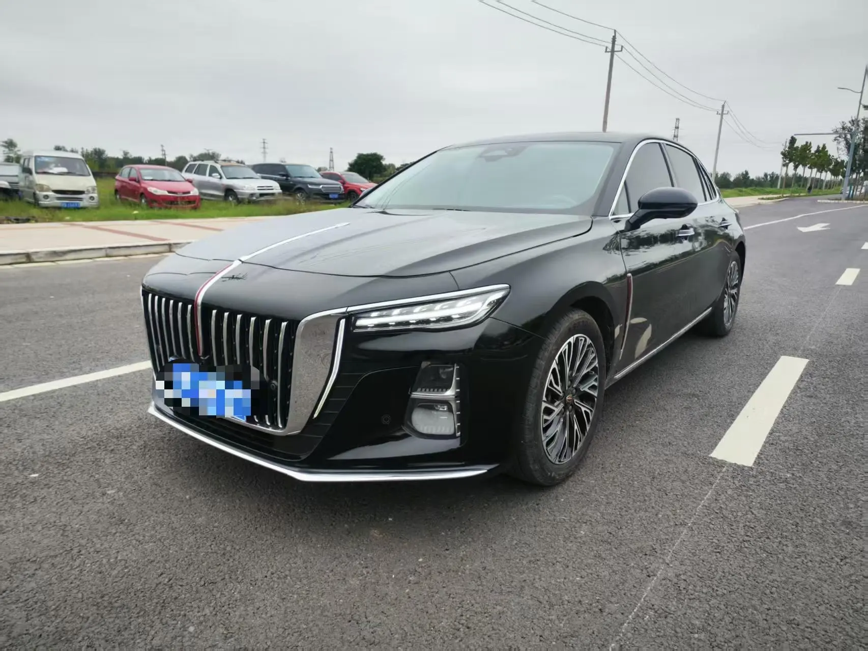 Hongqi H5  из Китая