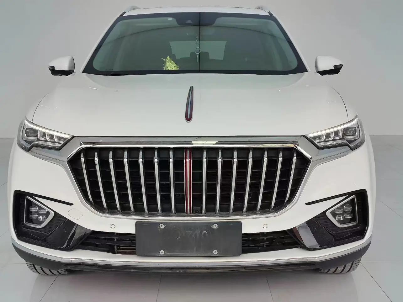 Hongqi HS5  из Китая