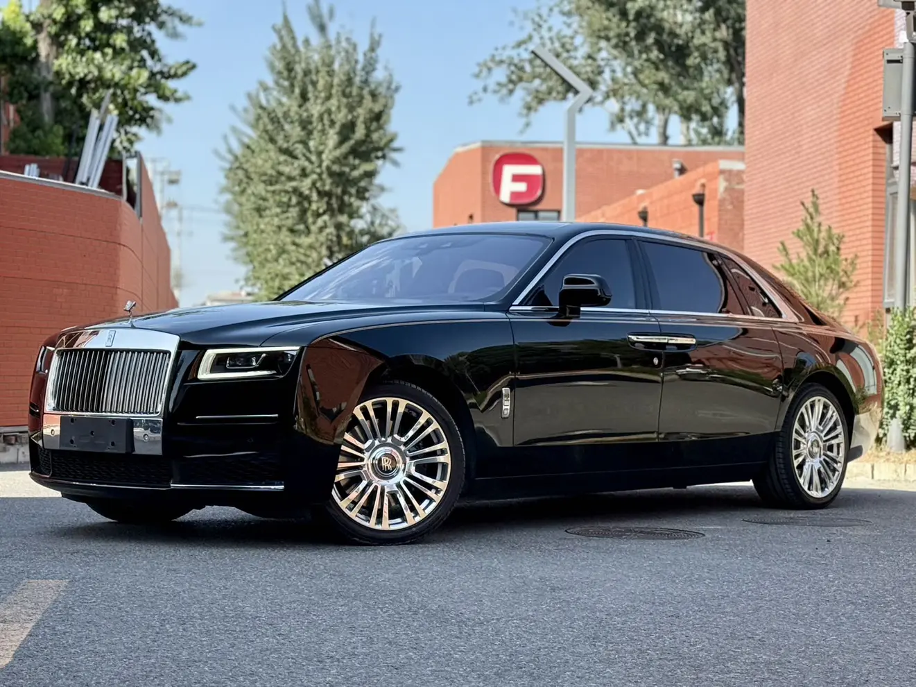 Rolls Royce Ghost  из Китая