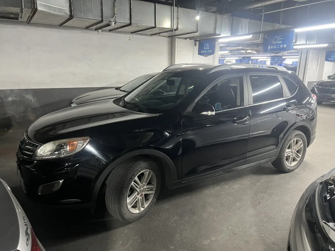 GAC Trumpchi GS5  из Китая