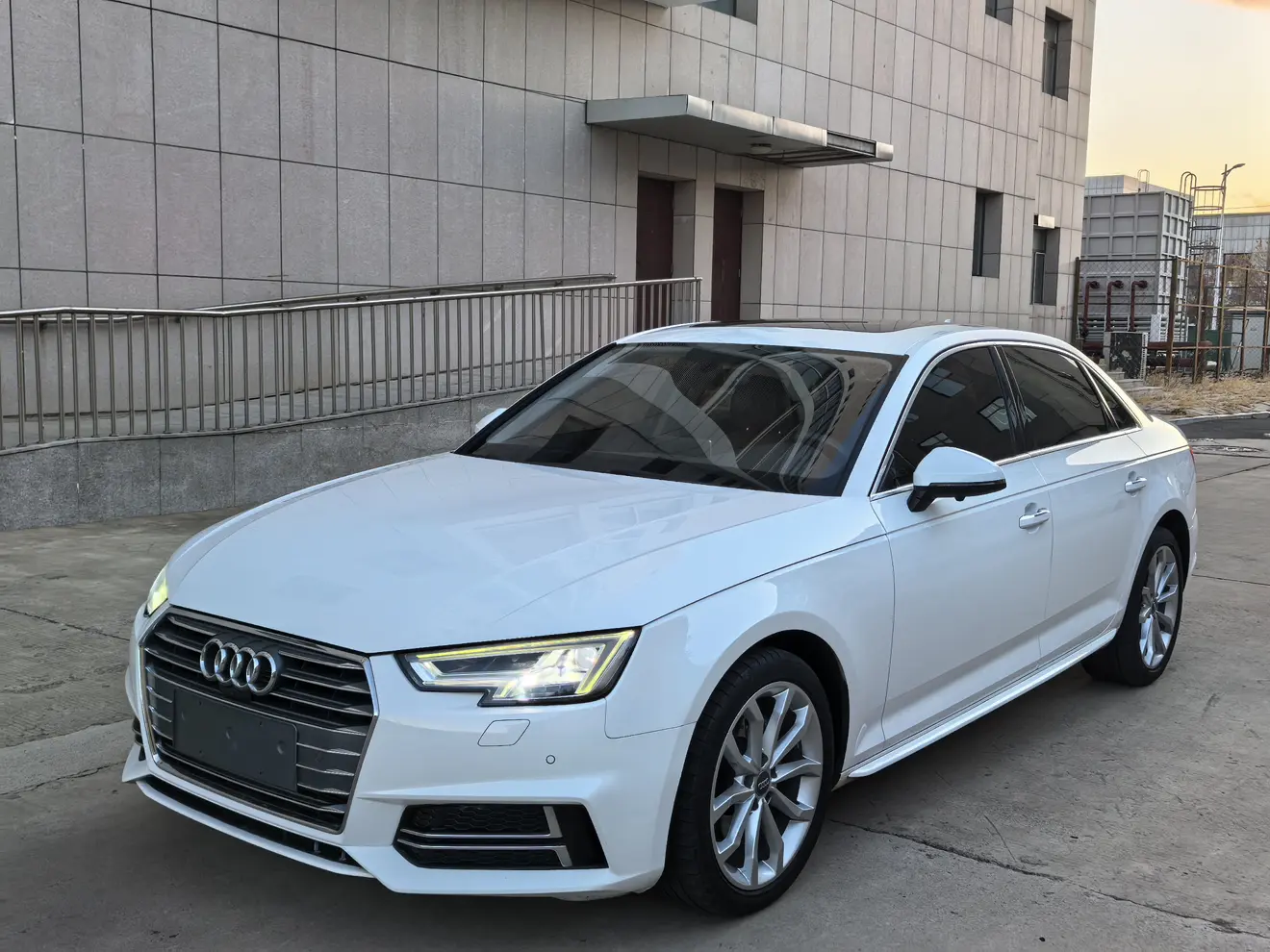 Audi A4L  из Китая
