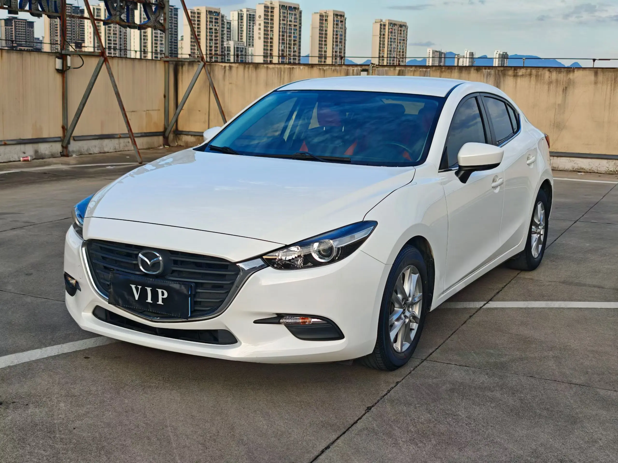 Mazda Axela (Mazda3)  из Китая