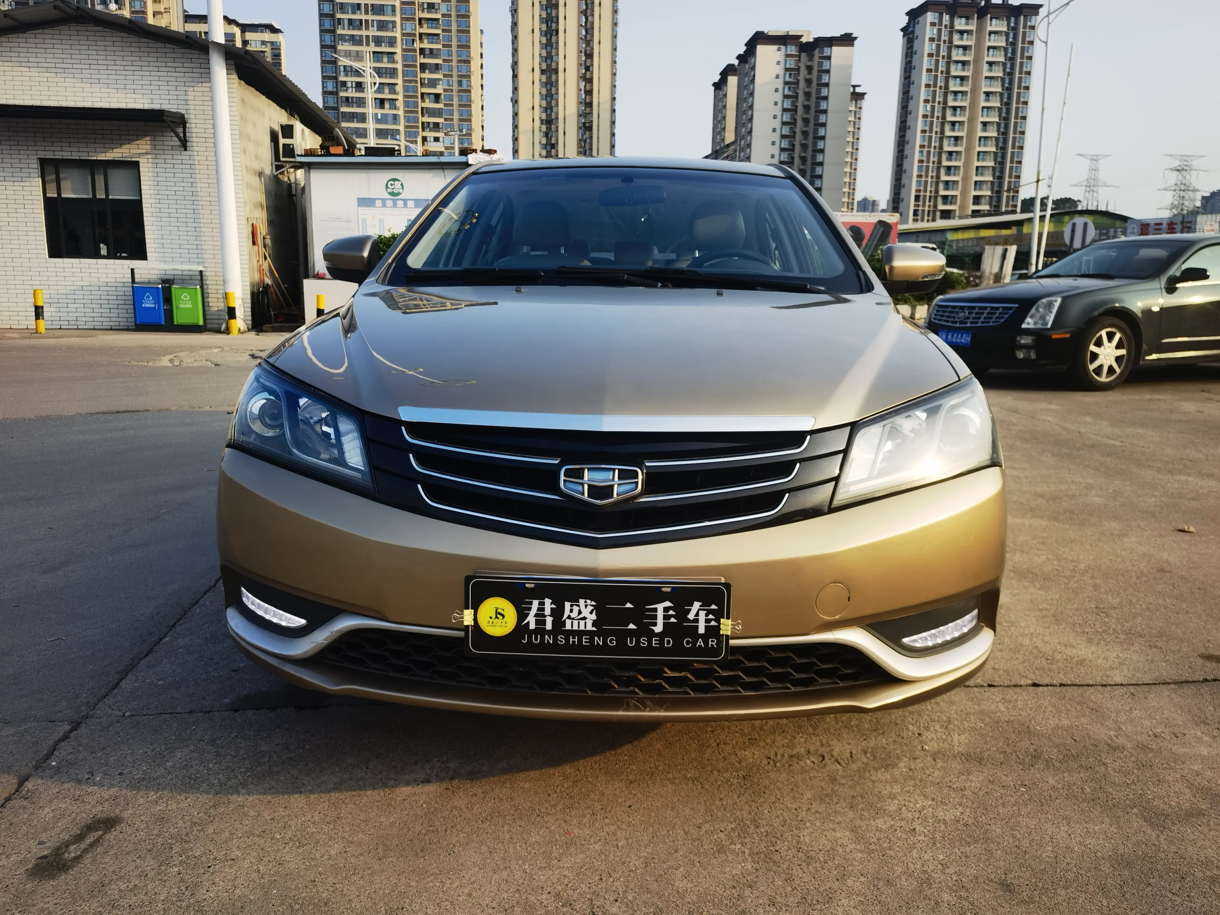 Geely Emgrand  из Китая