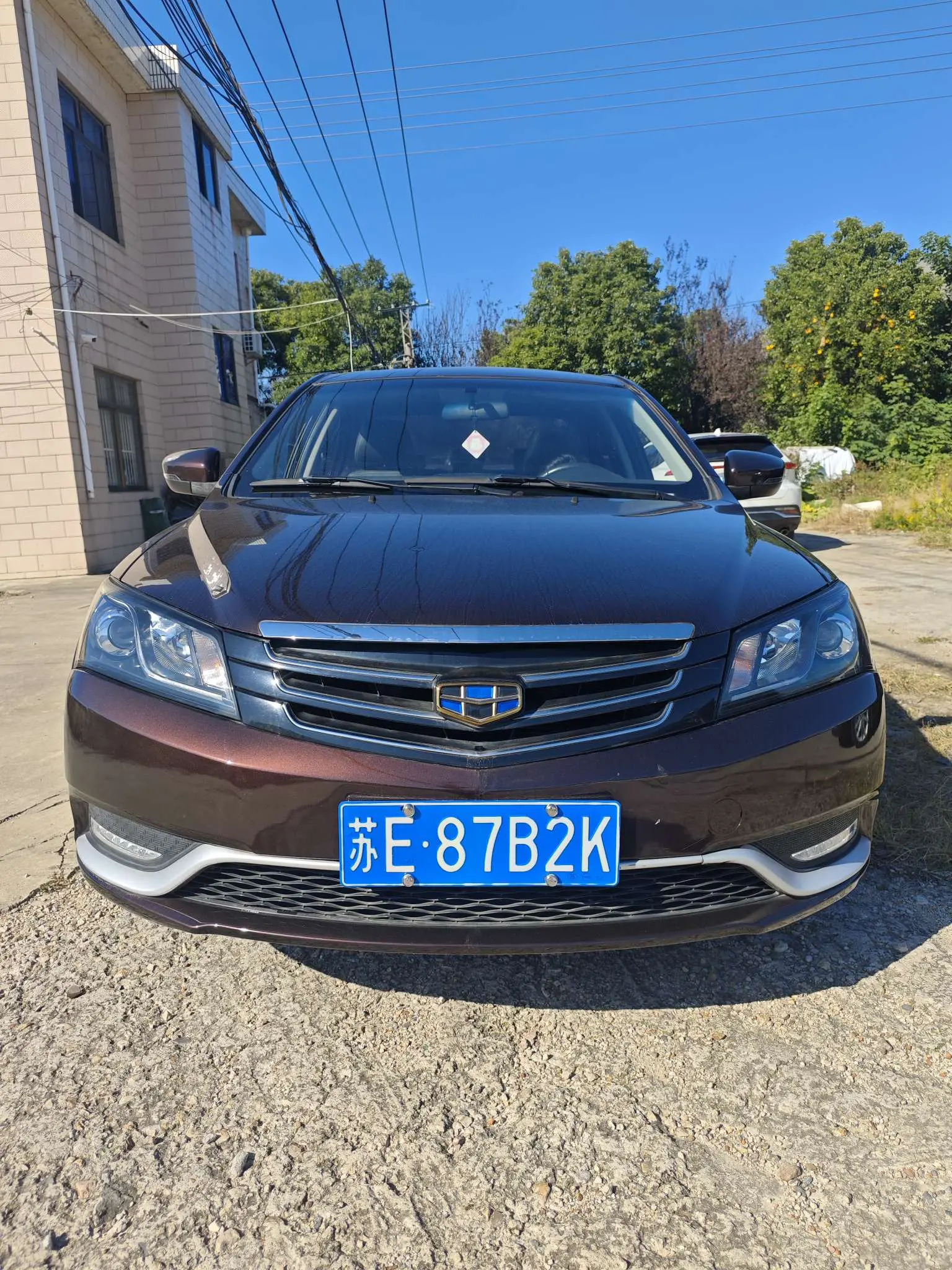 Geely Emgrand  из Китая