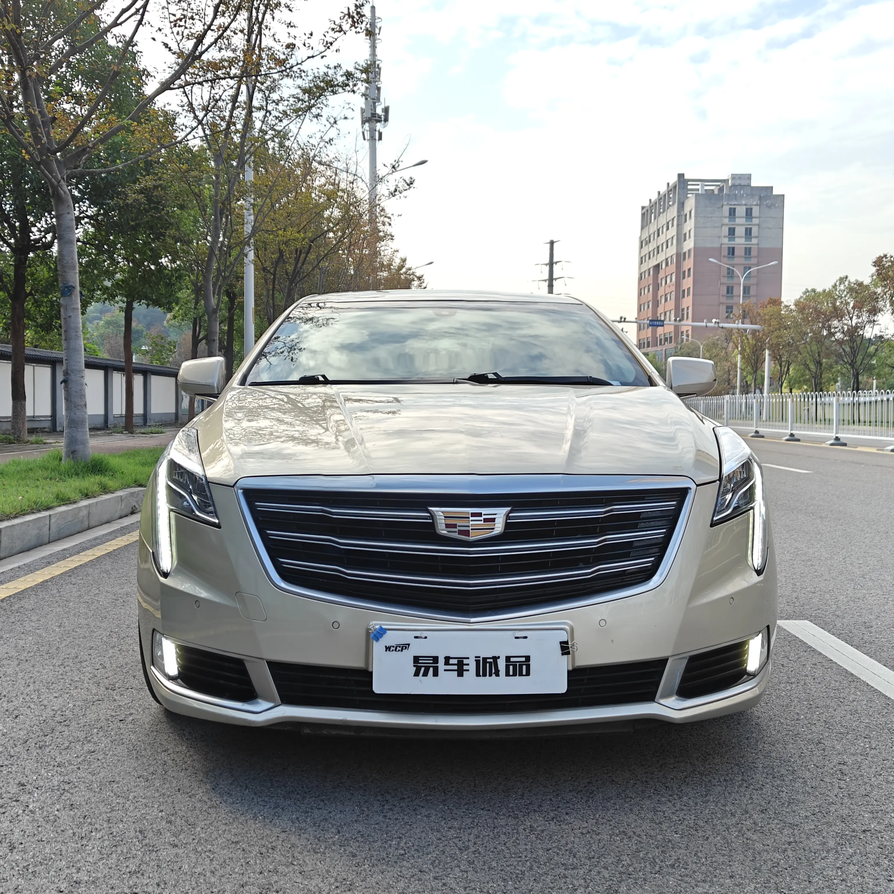 Cadillac XTS  из Китая