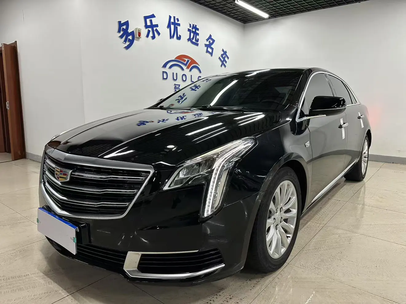 Cadillac XTS  из Китая