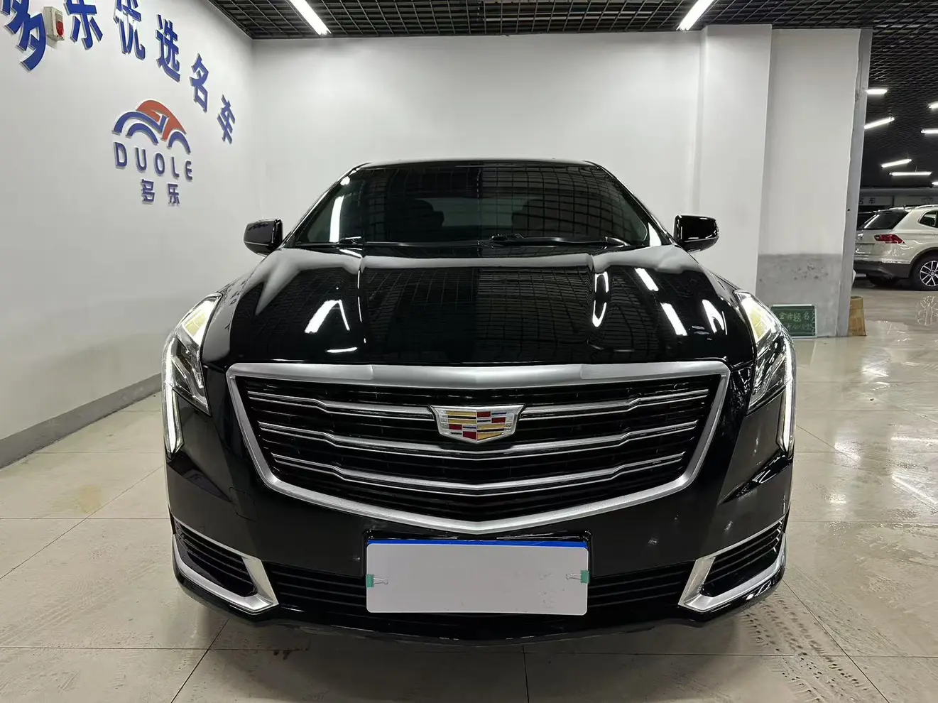 Cadillac XTS  из Китая