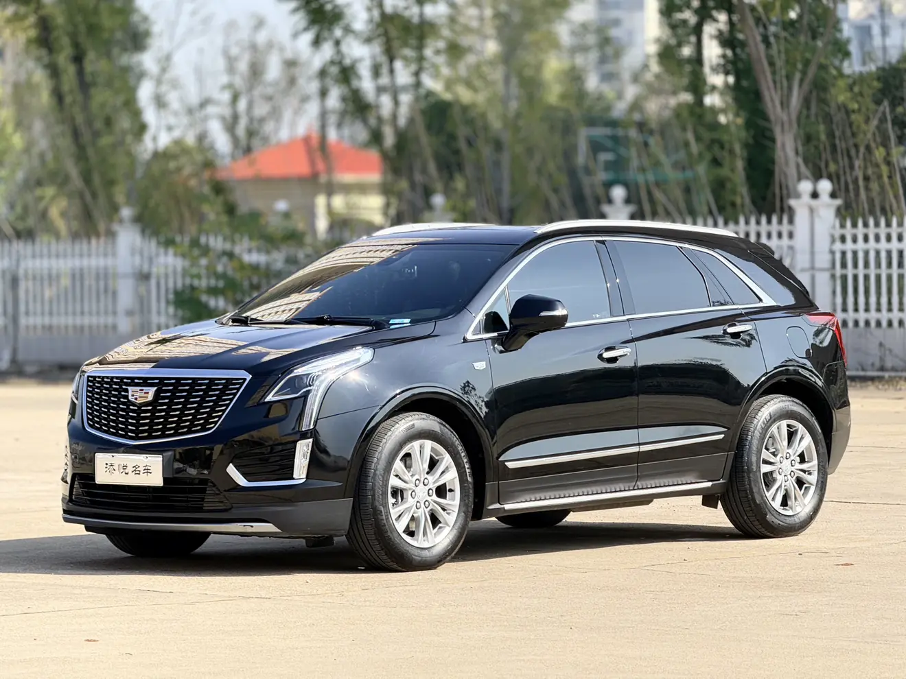 Cadillac XT5  из Китая