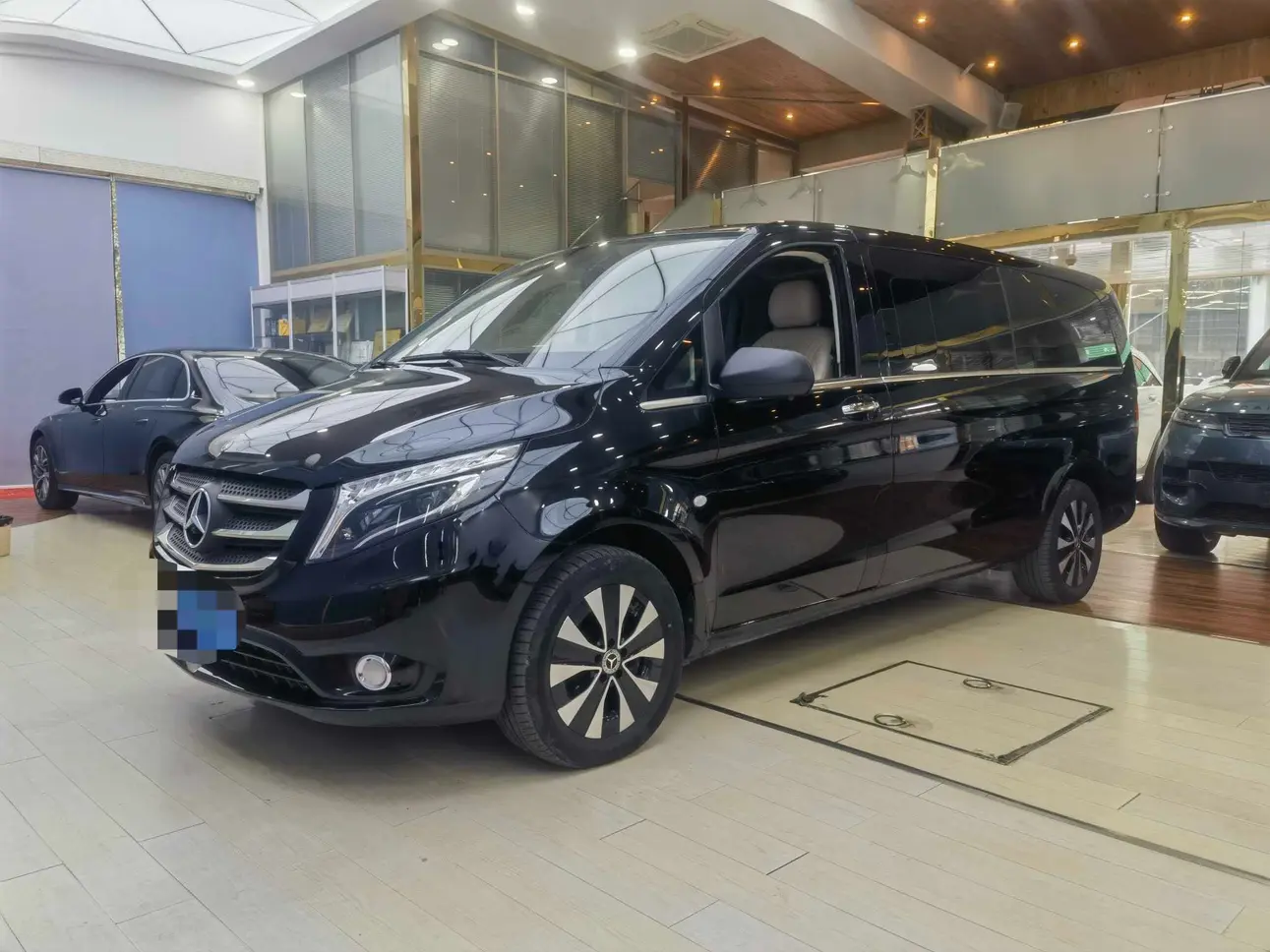 Mercedes-Benz Vito  из Китая