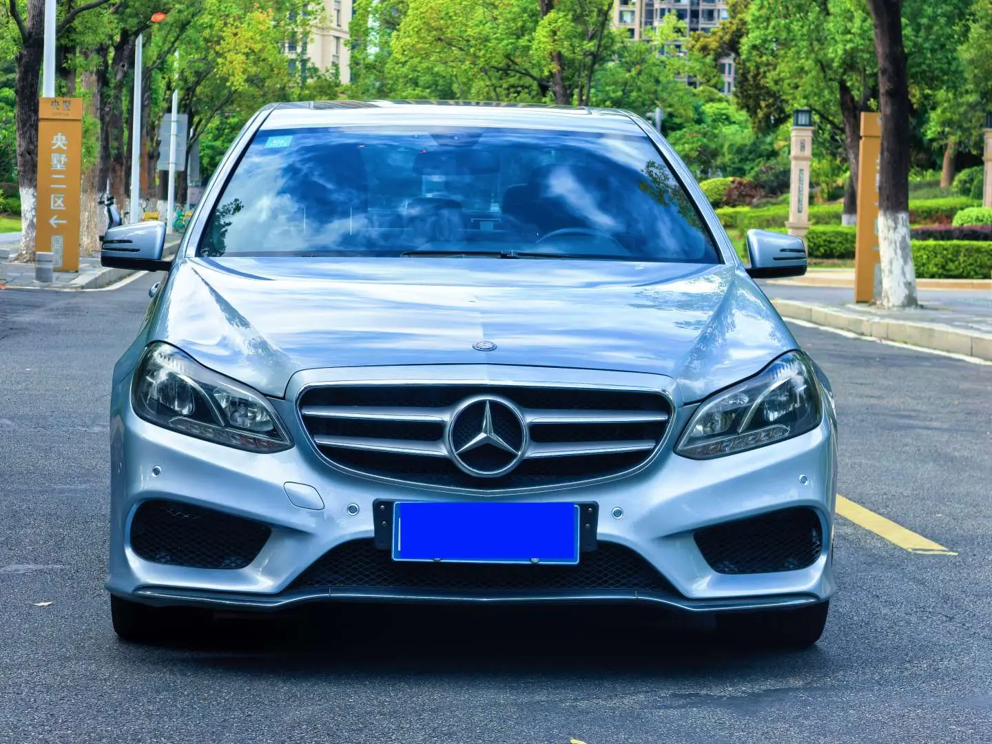 Mercedes-Benz E-Class  из Китая