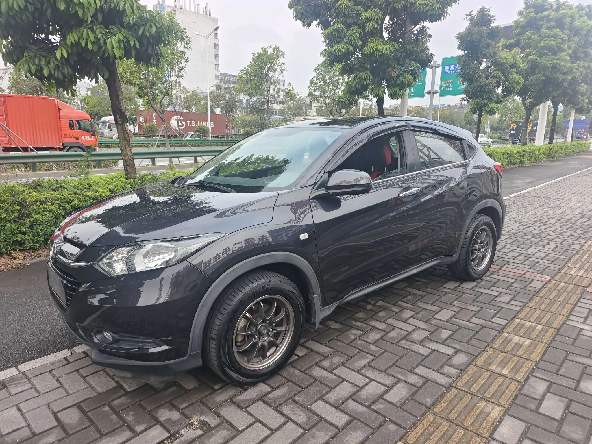 Honda Vezel (Binzhi)  из Китая