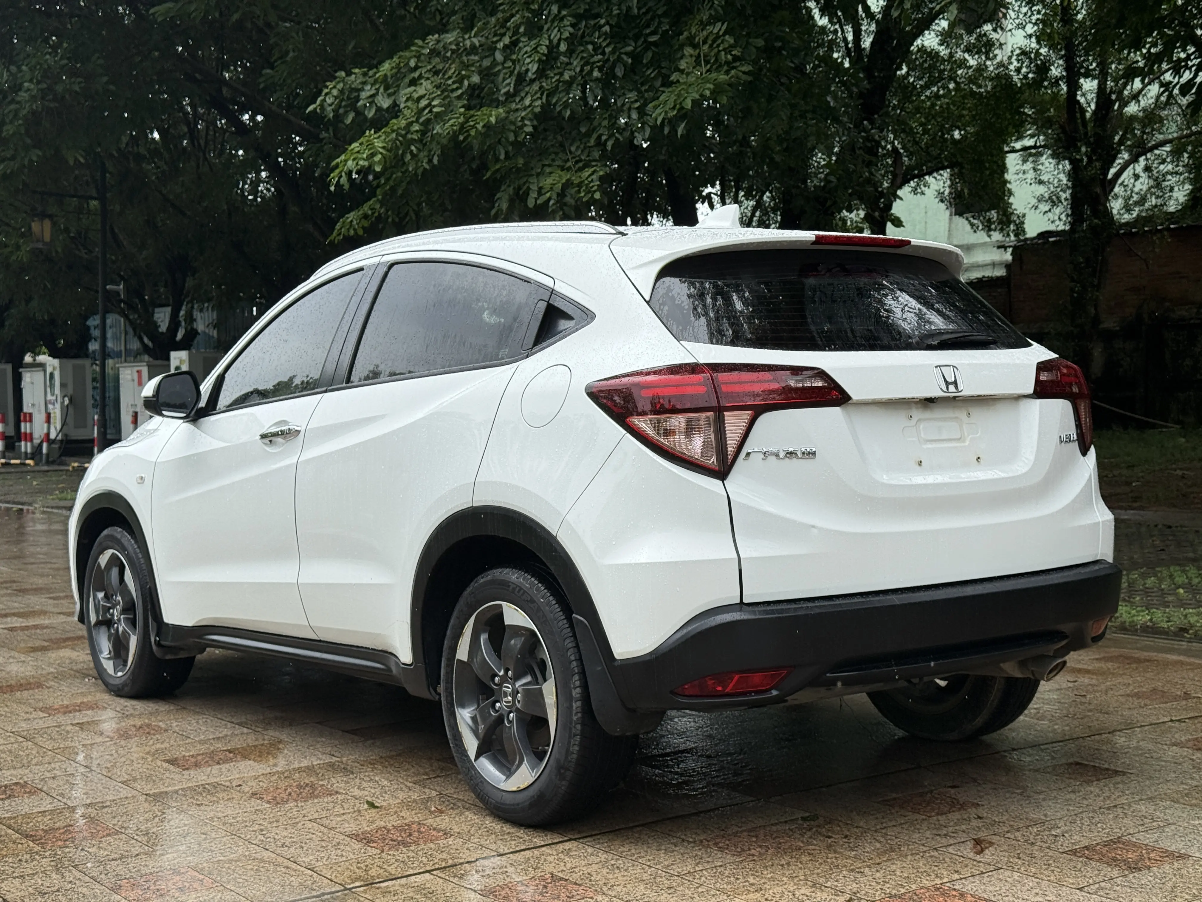 Honda Vezel (Binzhi)  из Китая