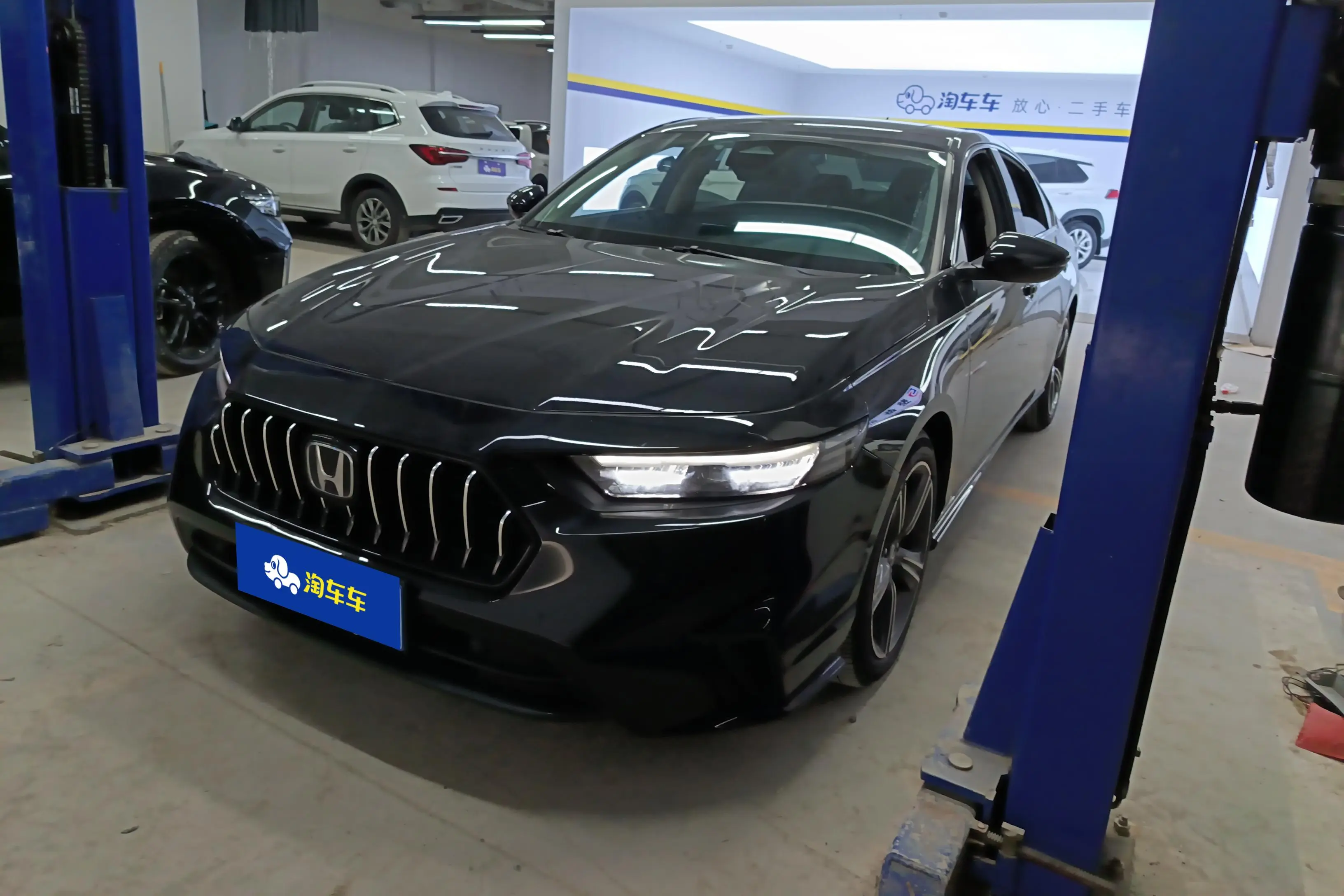 Honda Inspire (Yingshipai)  из Китая