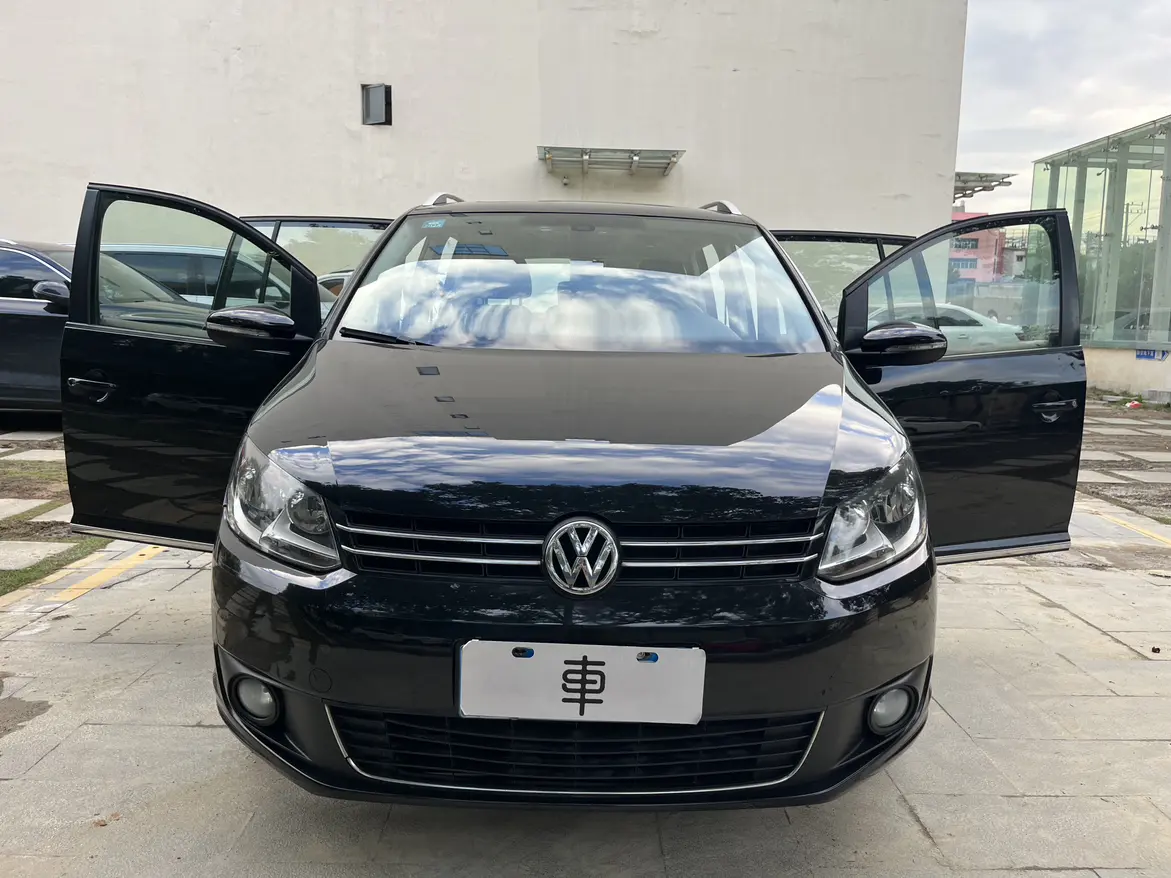 Volkswagen Touran  из Китая