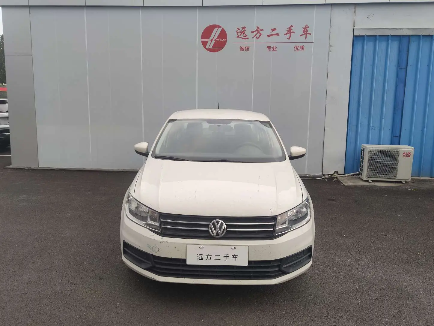 Volkswagen Santana  из Китая