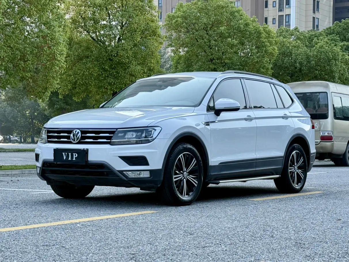 Volkswagen Tiguan L  из Китая