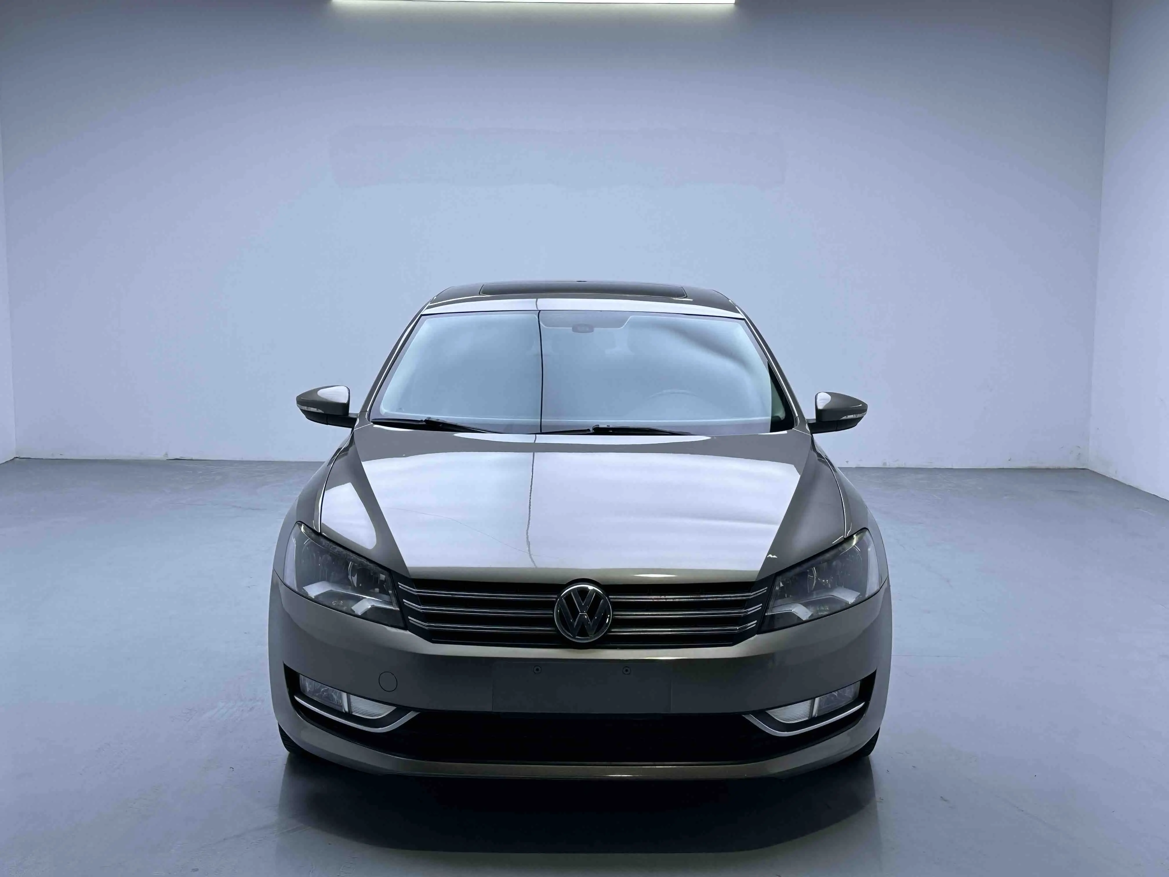 Volkswagen Passat  из Китая