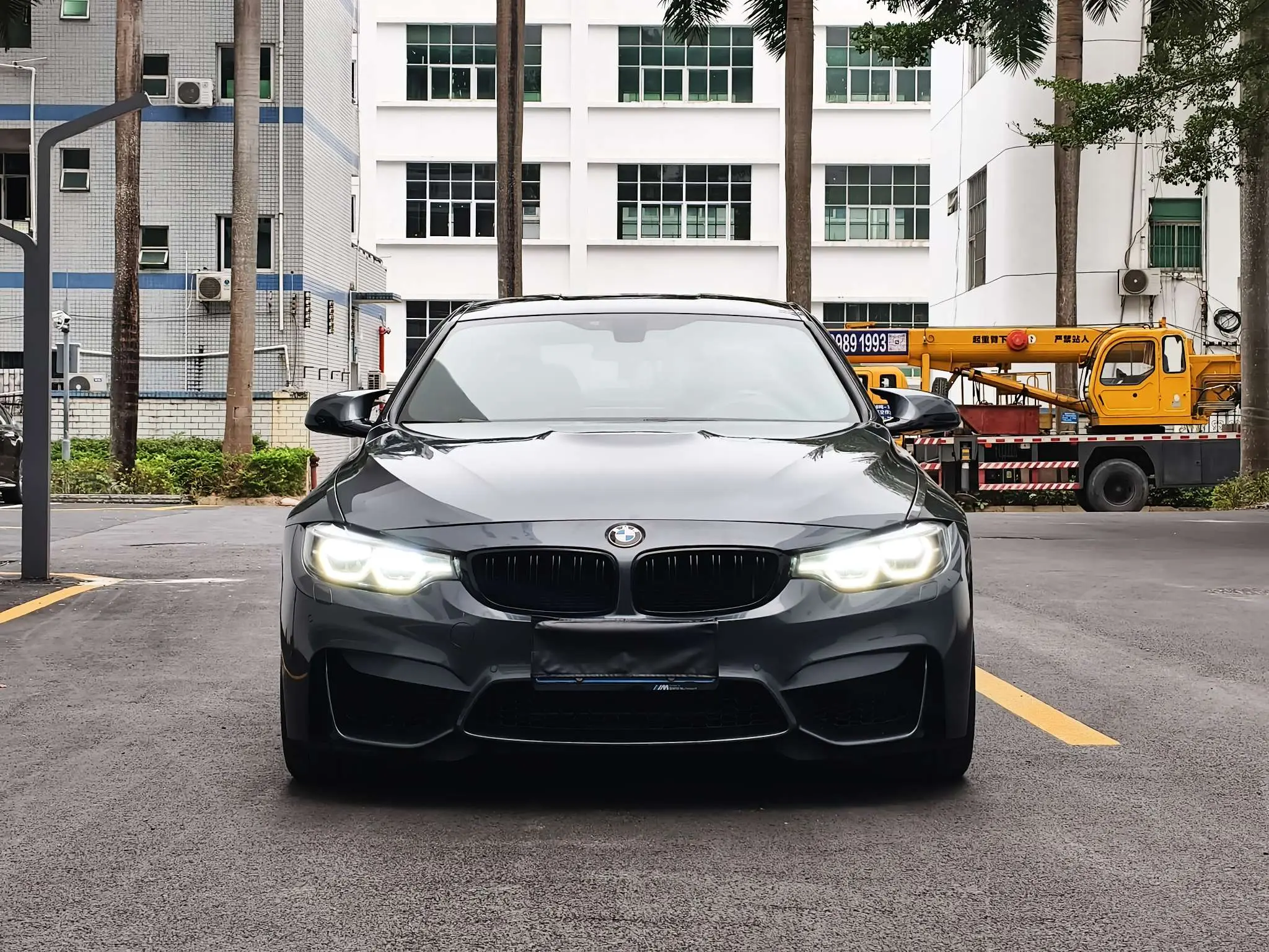 BMW M4  из Китая