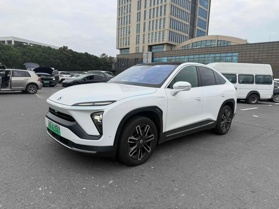 NIO EC6  из Китая
