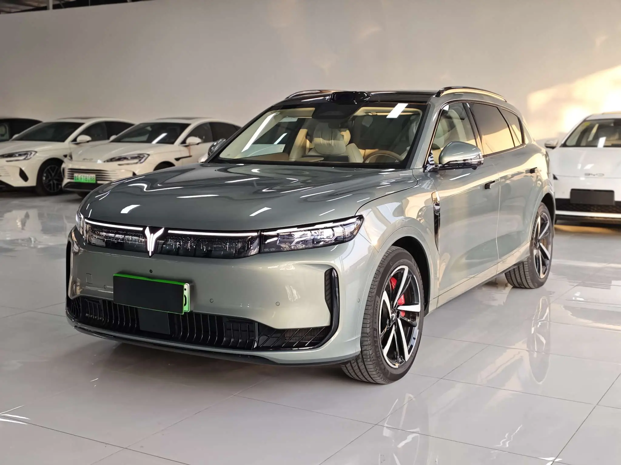 Voyah Lantu FREE  из Китая