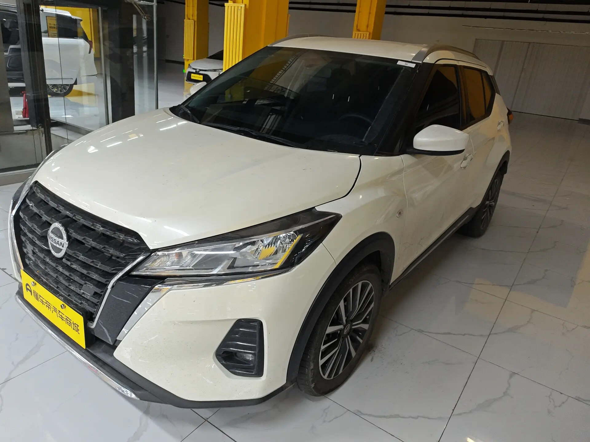 Nissan Jinke  из Китая