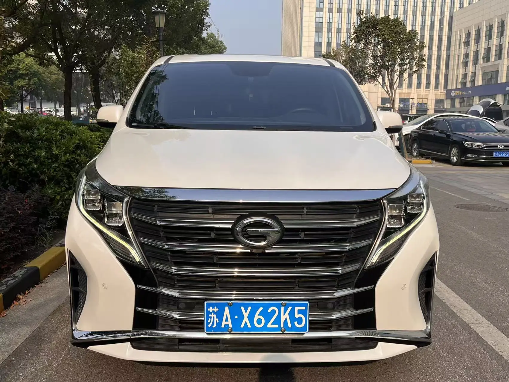GAC Trumpchi M8  из Китая