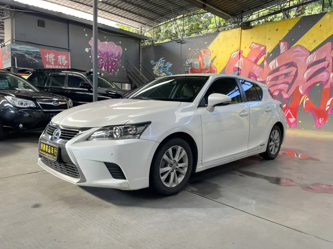 Lexus CT  из Китая