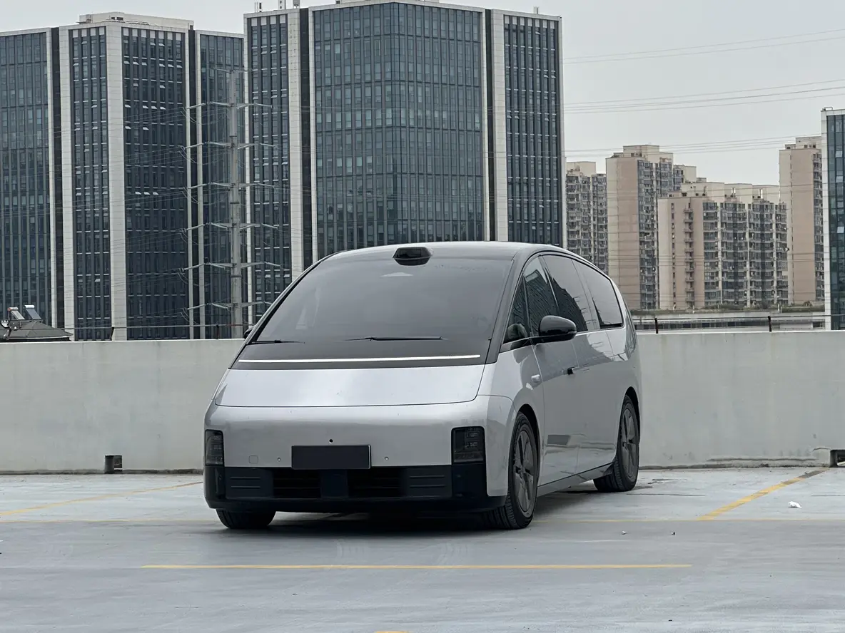 Li MEGA (Ideal MEGA)  из Китая