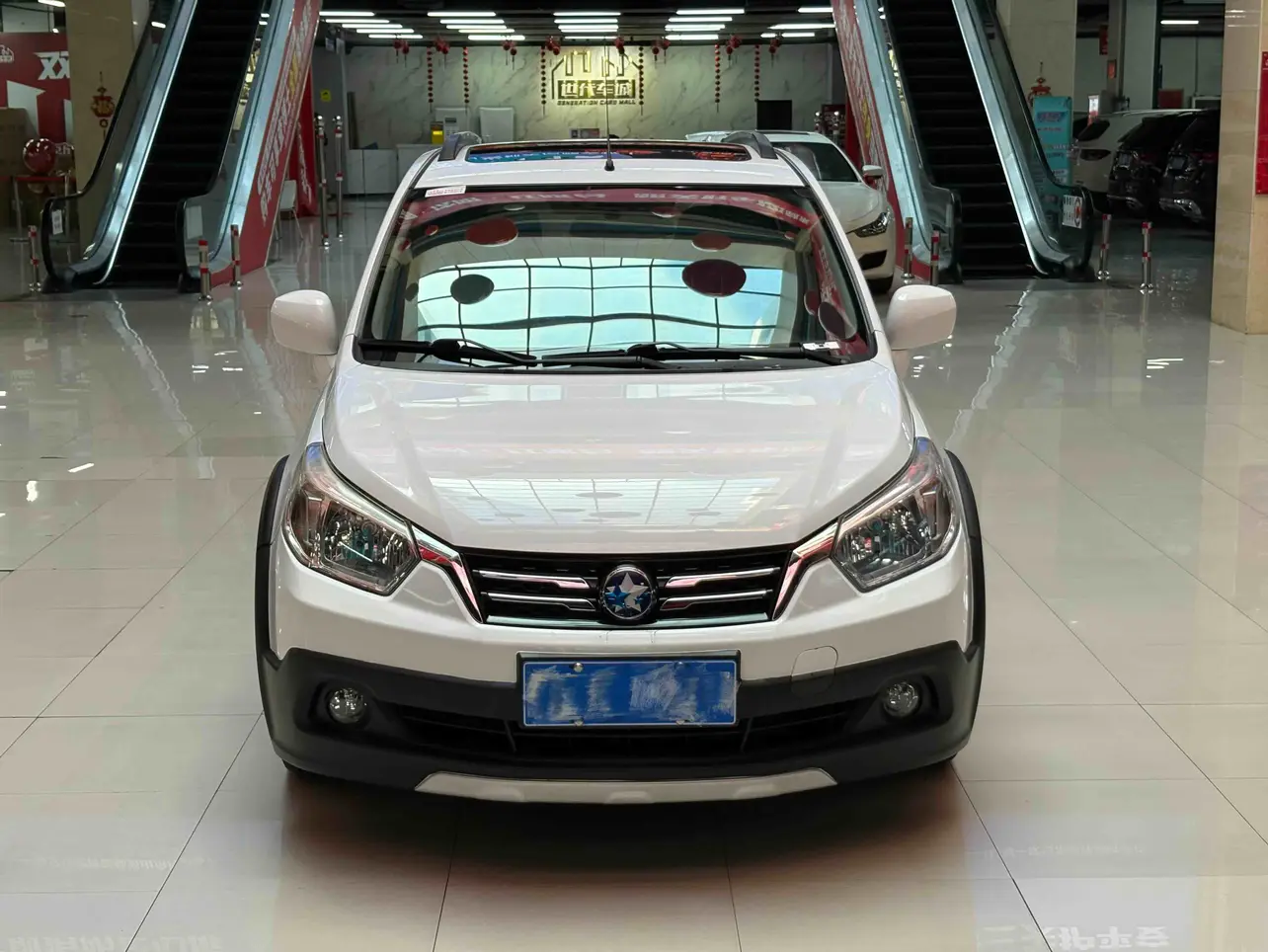 Kai Chen Venucia R50X  из Китая