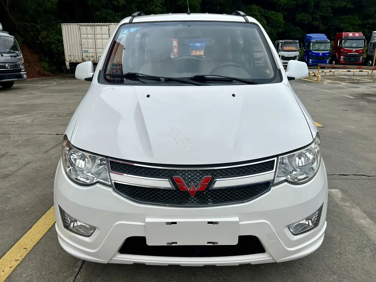 Wuling Hongguang  из Китая