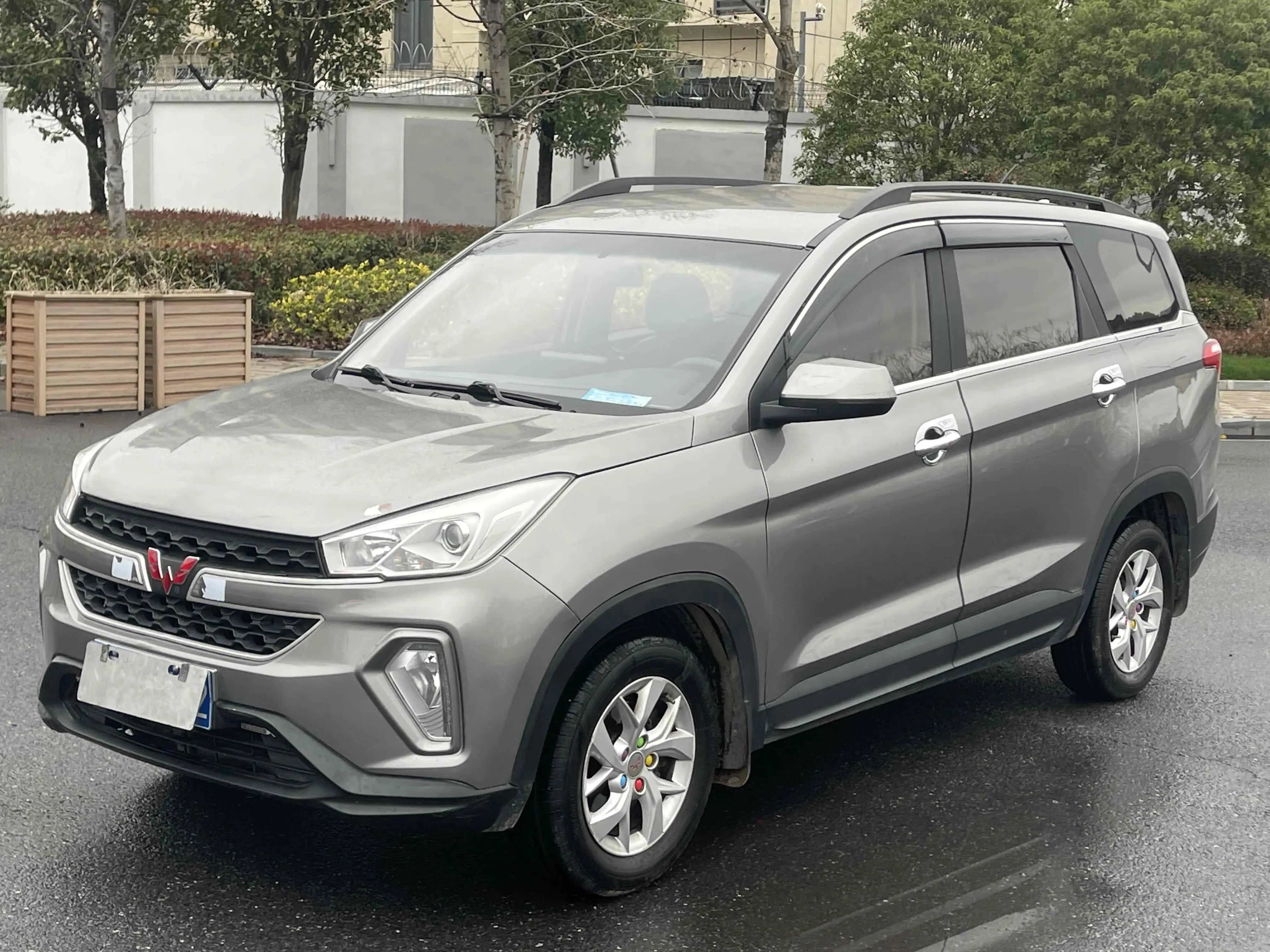 Wuling Hongguang S3  из Китая