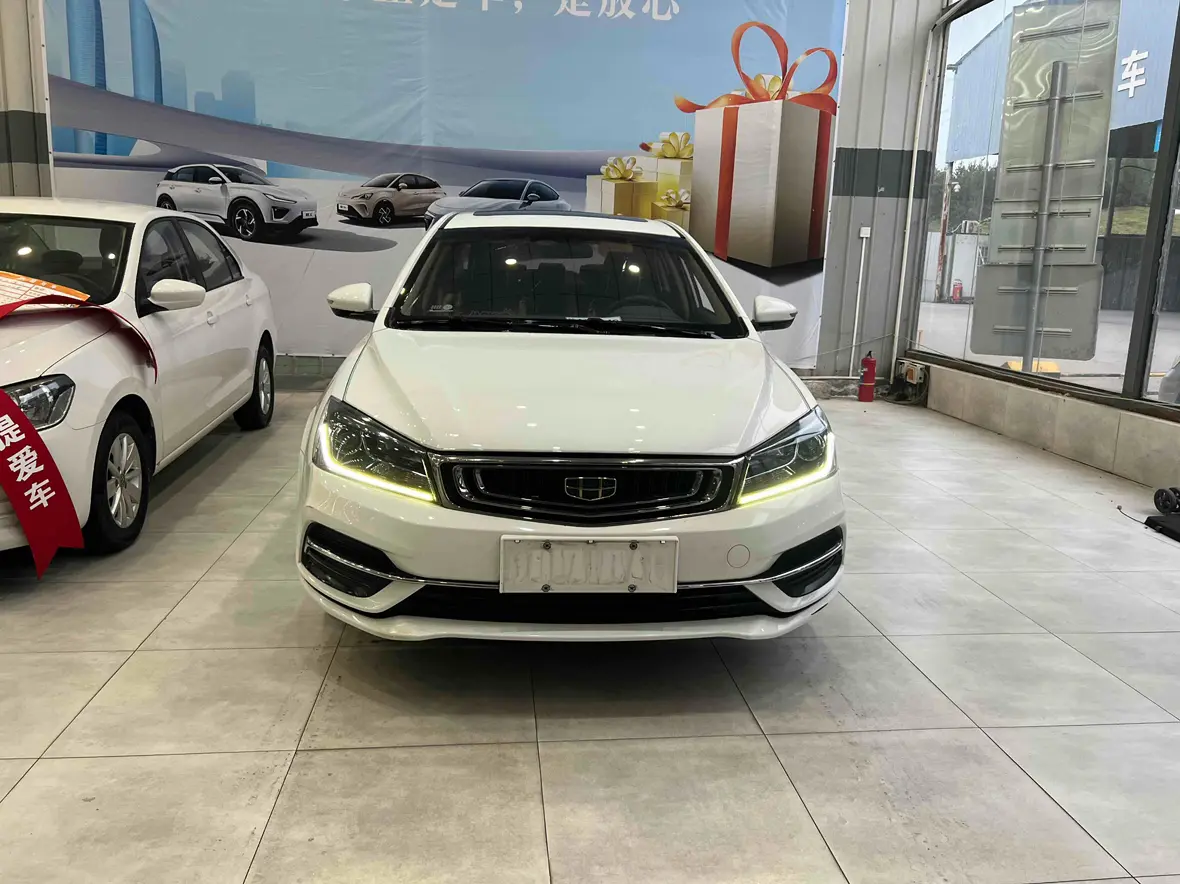 Geely Emgrand  из Китая